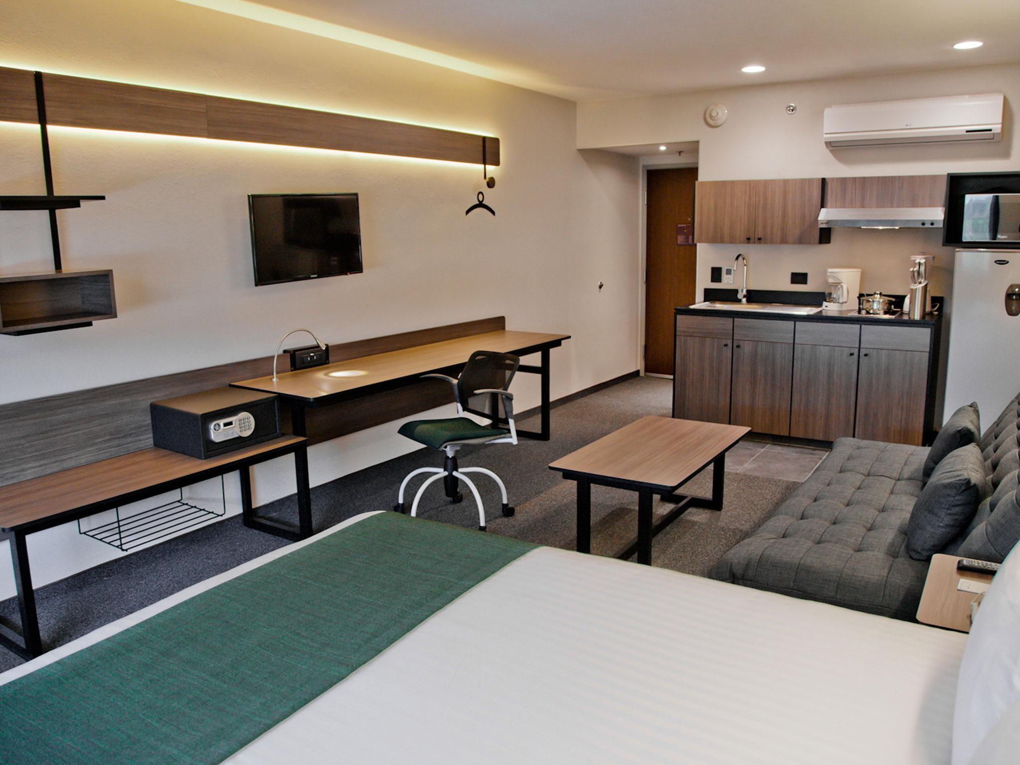 City Express Suites By Marriott بلايا ديل كارمن المظهر الخارجي الصورة