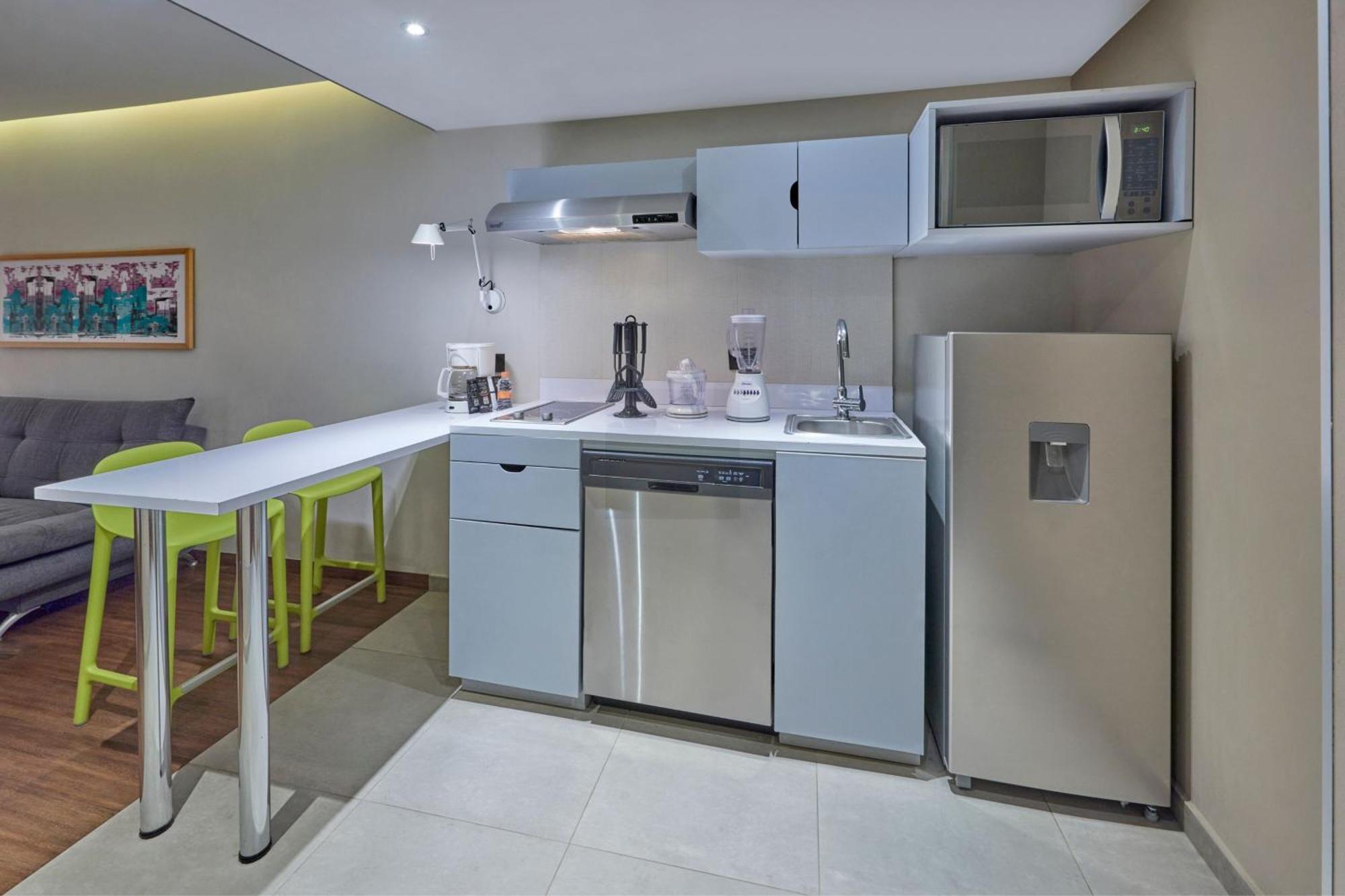 City Express Suites By Marriott بلايا ديل كارمن المظهر الخارجي الصورة