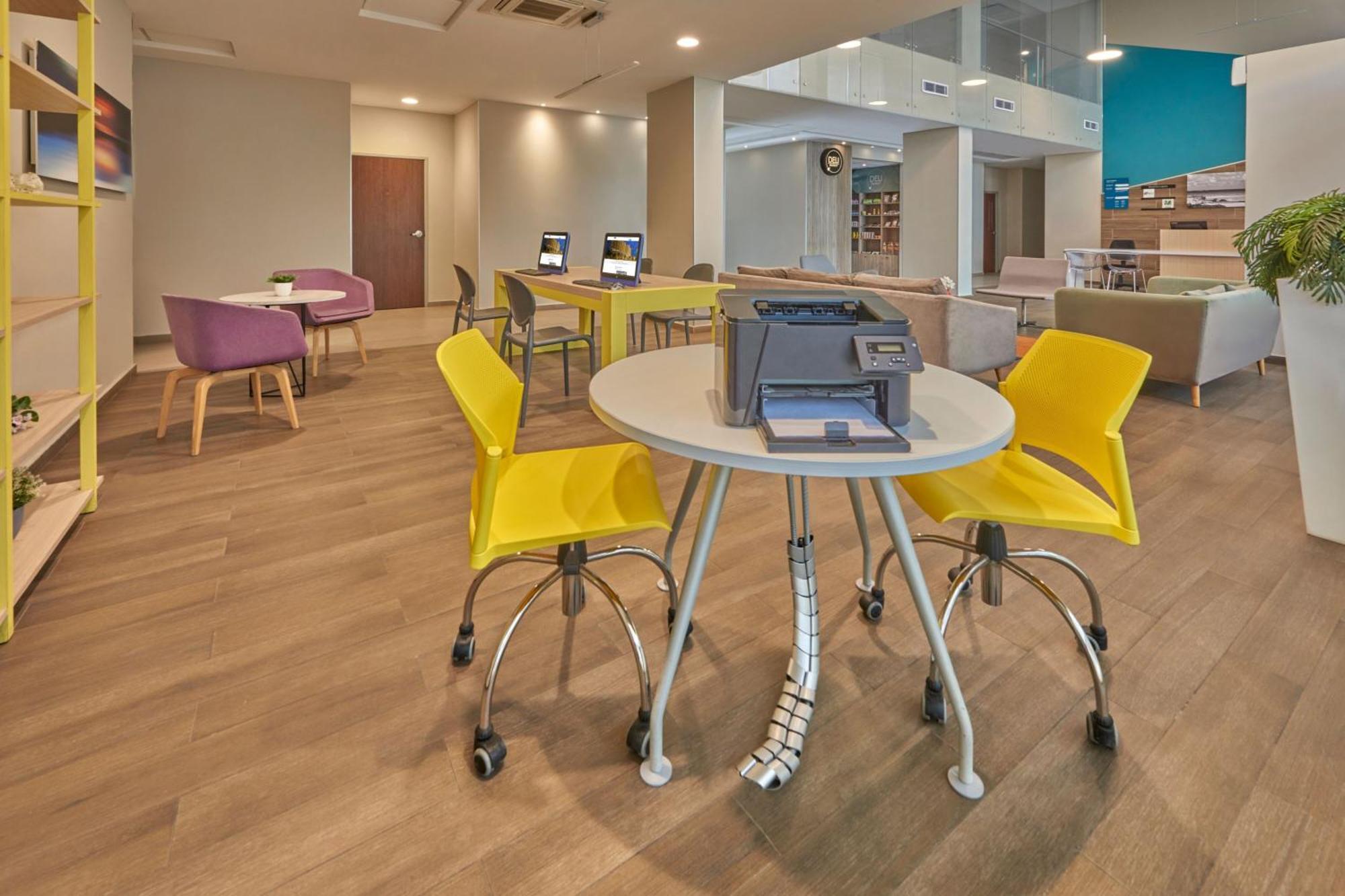 City Express Suites By Marriott بلايا ديل كارمن المظهر الخارجي الصورة