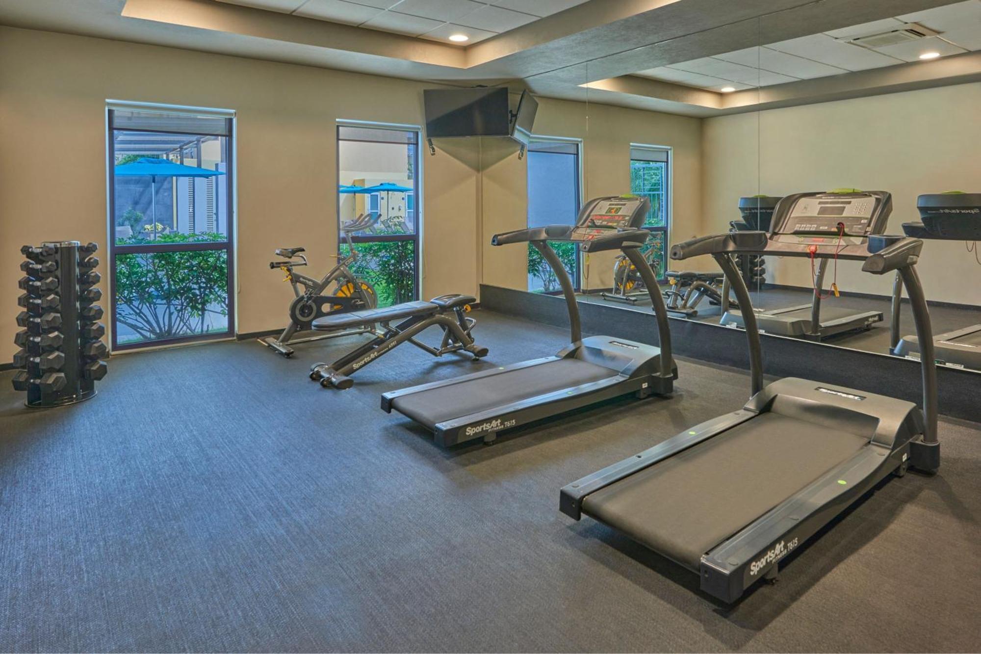 City Express Suites By Marriott بلايا ديل كارمن المظهر الخارجي الصورة