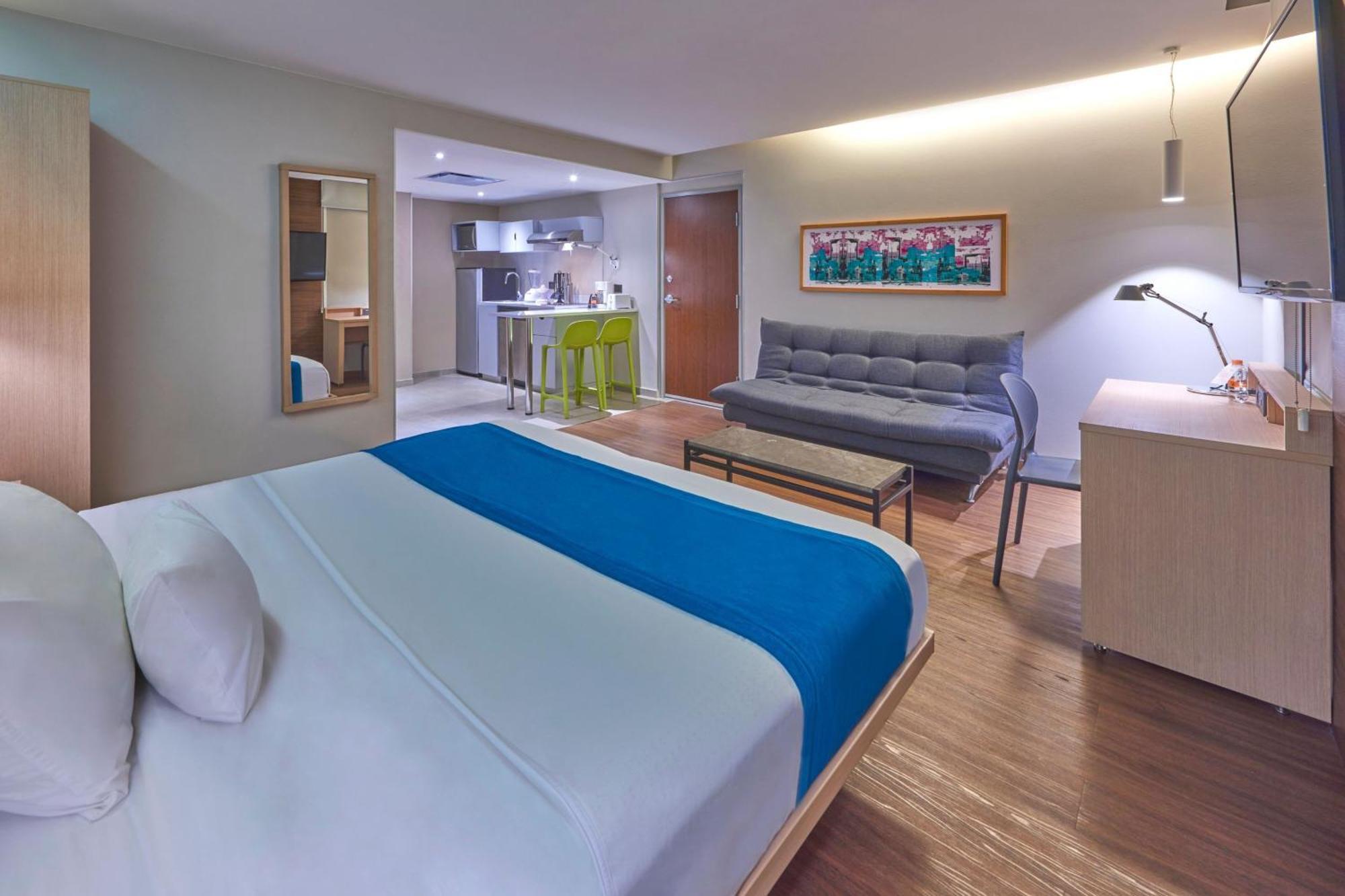 City Express Suites By Marriott بلايا ديل كارمن المظهر الخارجي الصورة