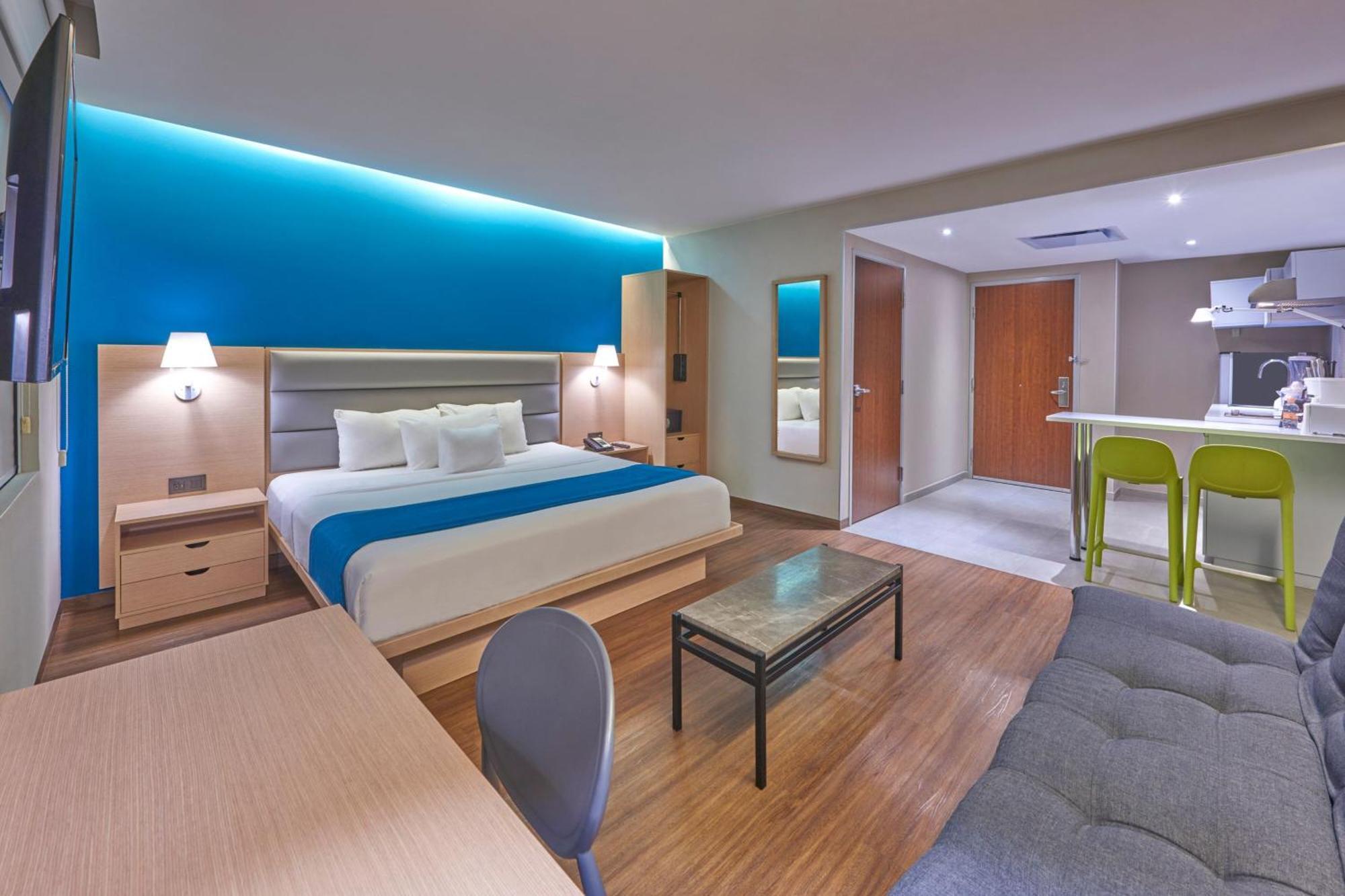 City Express Suites By Marriott بلايا ديل كارمن المظهر الخارجي الصورة