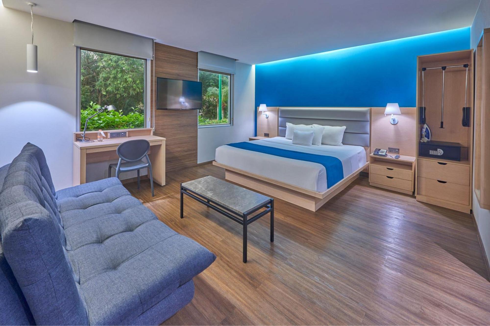 City Express Suites By Marriott بلايا ديل كارمن المظهر الخارجي الصورة